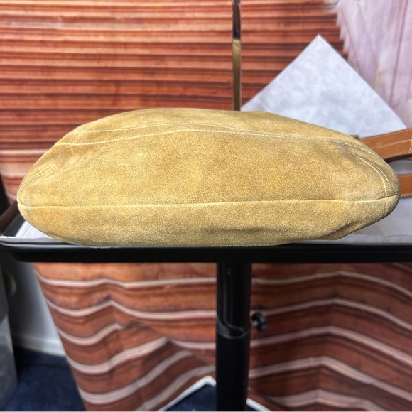 Coach Vintage Suede Tan Shoulder Bag, adjustable strap, tassel metal logo charm - Picture 13 of 17